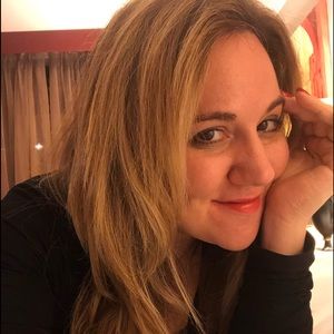 Meet your Posher, Abigail